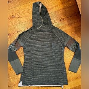 Krimson Klover Mover Maker Hoodie - Title Nine - Women's Size Large - NWOT